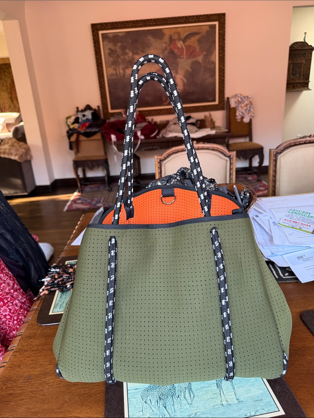 “EVERYDAY TOTE” in Safari Green
